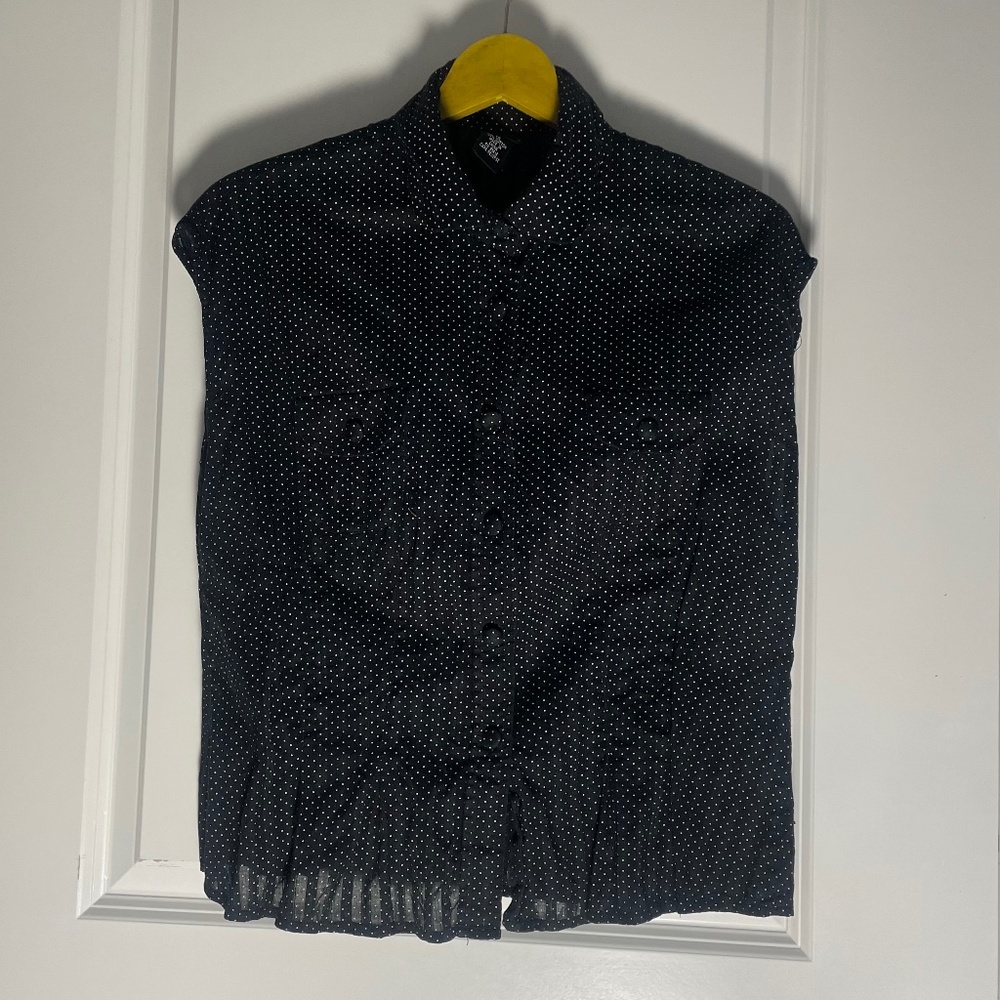 Cotton sleeveless blouse —  button front — black with white polka dots — s to m